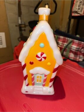 Holiday Gingerbread House Mini Mold